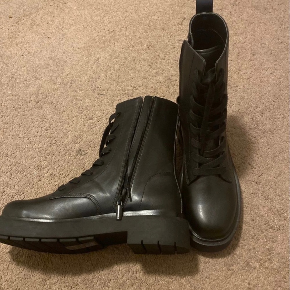 Boots - Picture 2 of 3